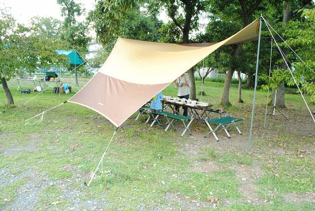 一人でタープ