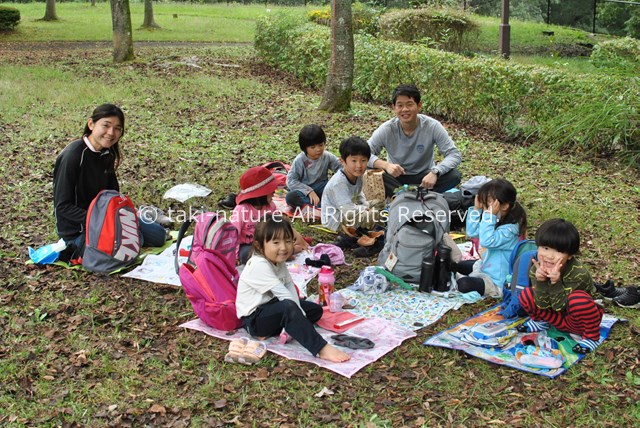 子どもたちの集団規模と大人の配置について